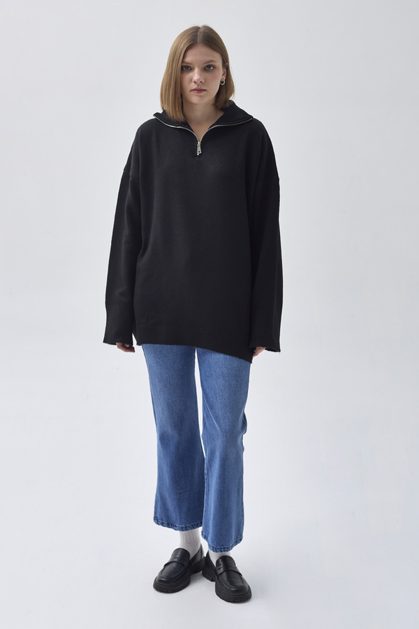 Zippered High-Neck Knit Sweater – Black 
